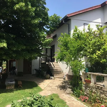Two-bedroom Countryside Marčana